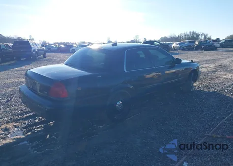 2011 Ford Crown Victoria Police Interceptor z USA, uszkodzony, nr VIN 2FABP7BV7BX162613
